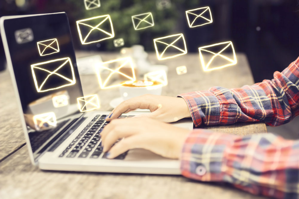 Share your products with emailing campaign