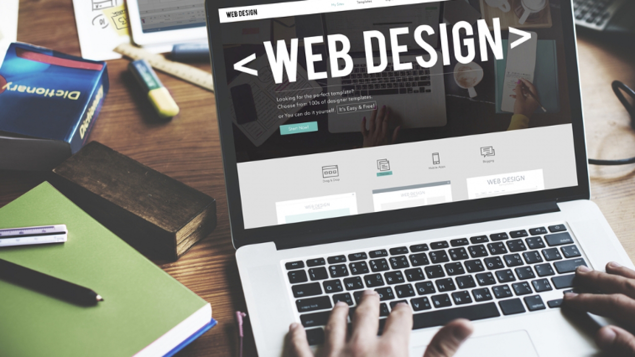 Showcase your glasses with an ergonomic and nice interface