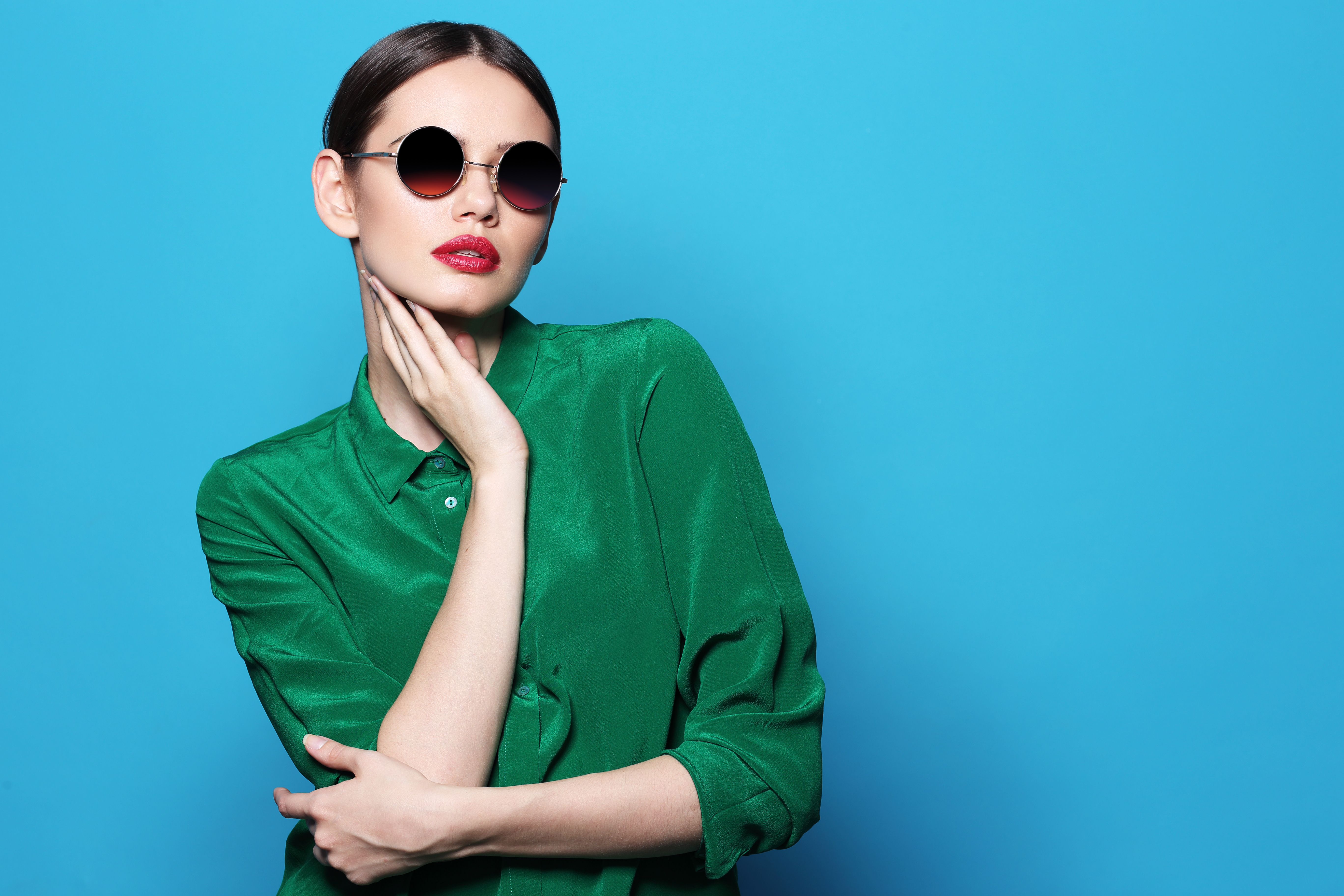 Fashion style for eywear wearers